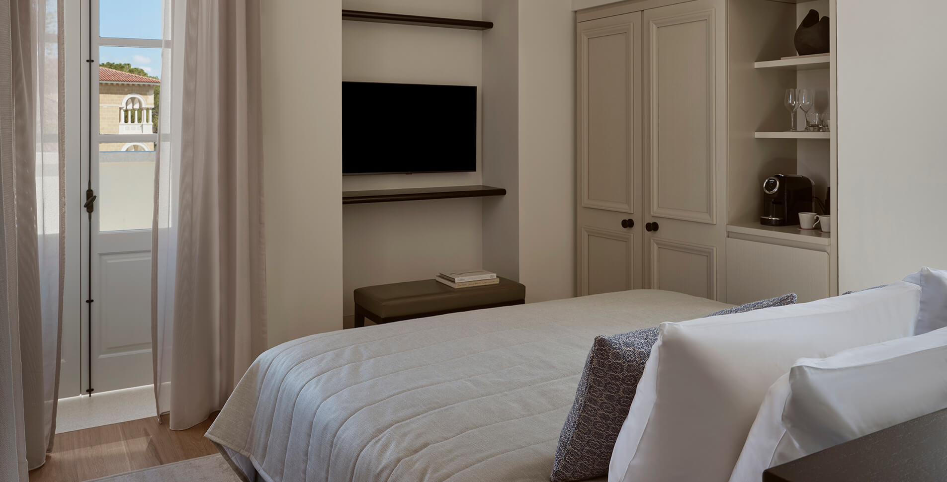Amyth Two Bedroom Suite with Terrace